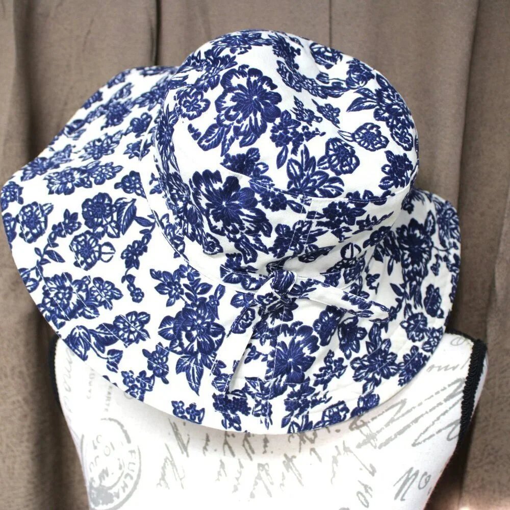 Eddie Bauer Sunhat Blue Design M/L NWT